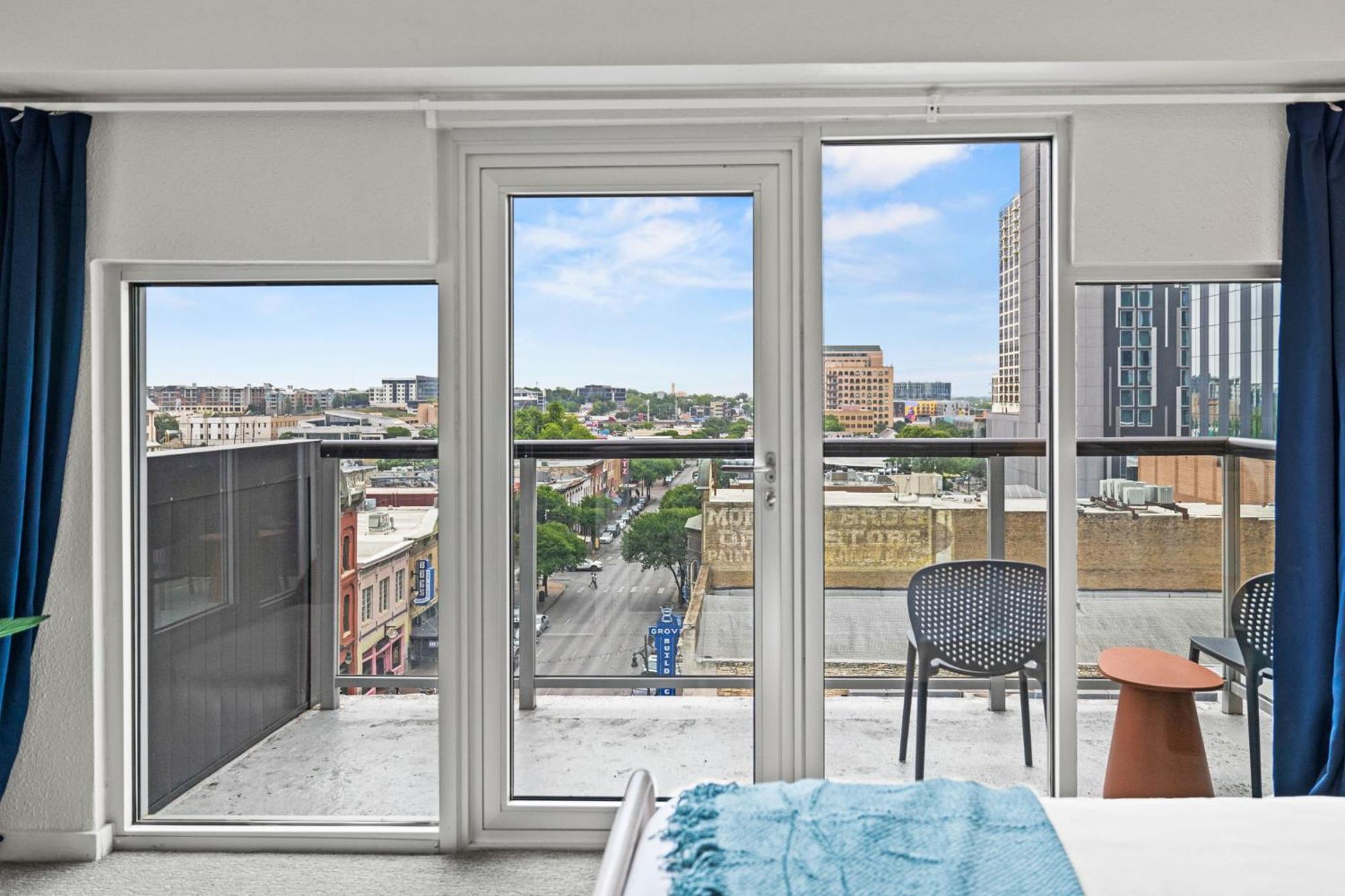 Littlefield Lofts, Hosted By Placemakr - 6Th St Austin Szoba fotó