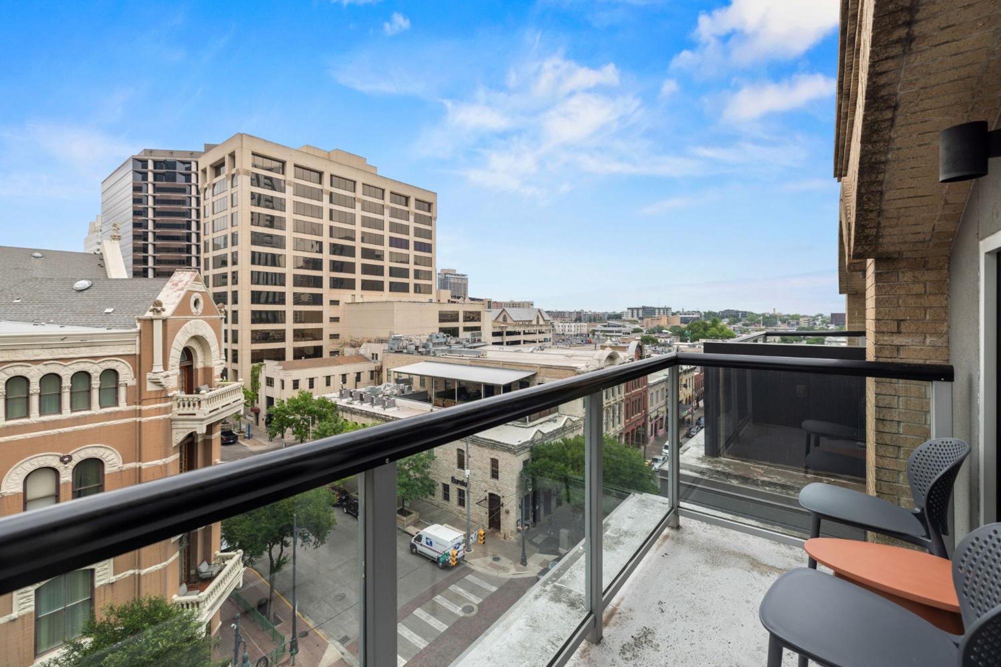 Littlefield Lofts, Hosted By Placemakr - 6Th St Austin Szoba fotó
